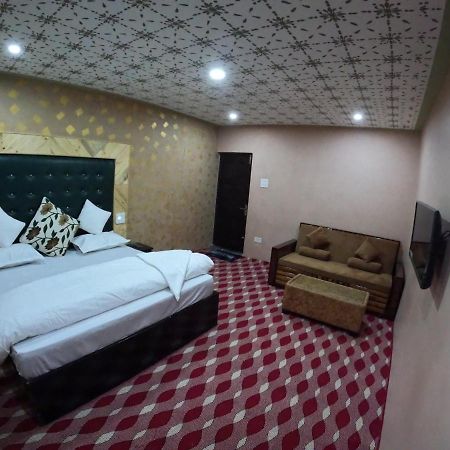 Hotel Seven Pahalgām Buitenkant foto