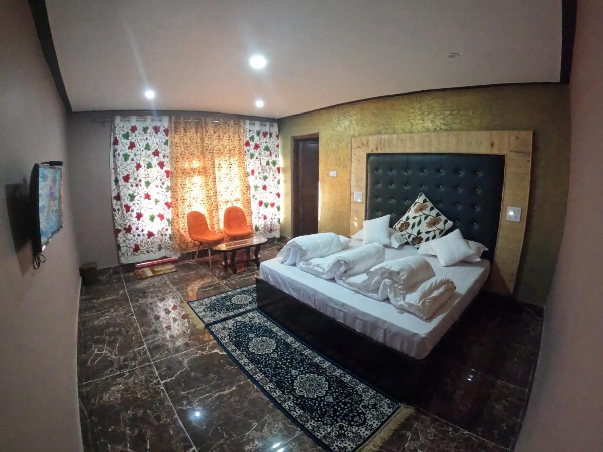 Hotel Seven Pahalgām Buitenkant foto